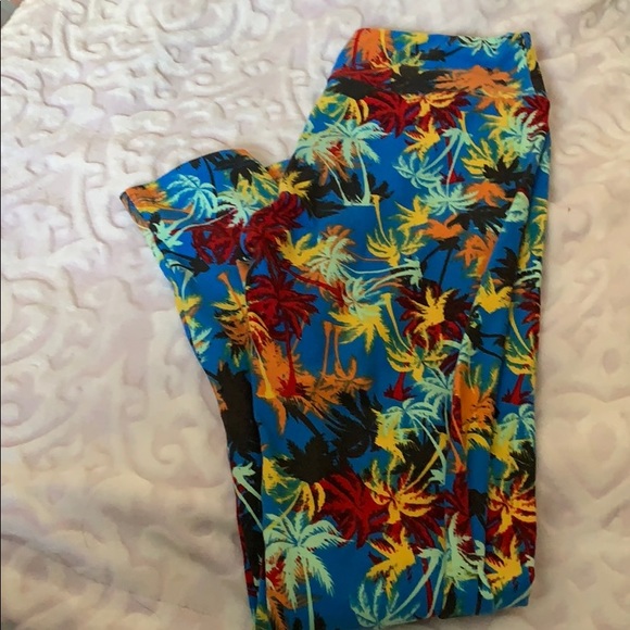 LuLaRoe leggings OS - Picture 2 of 4